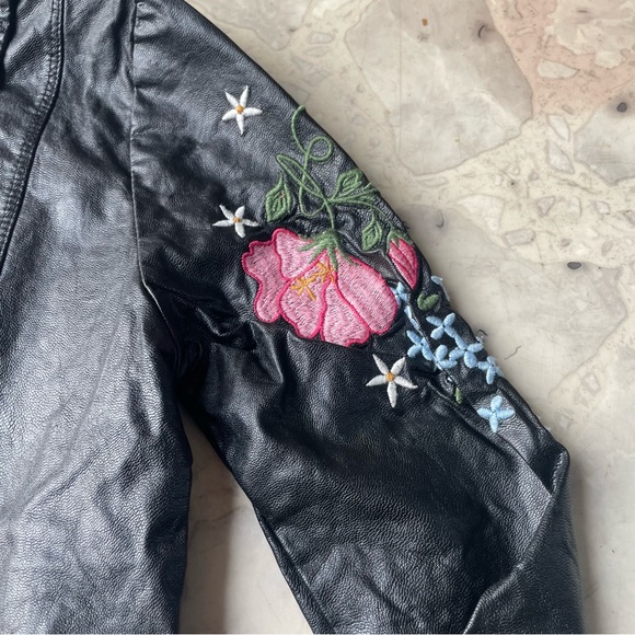 Knit Works Embroidered Faux Leather Moto Zip Girls Jacket Size S - Picture 2 of 6